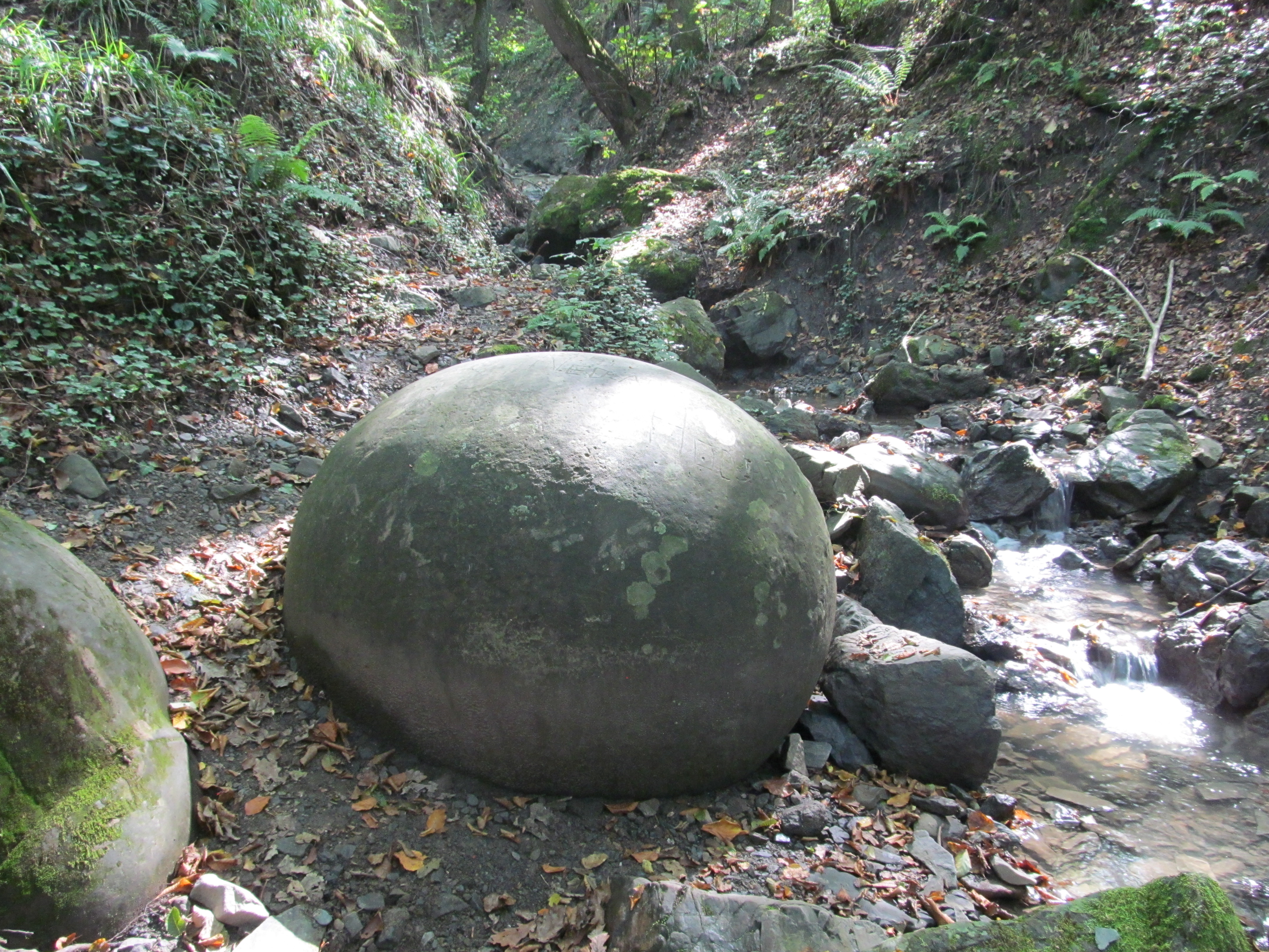 Das Tal der Kugeln2
